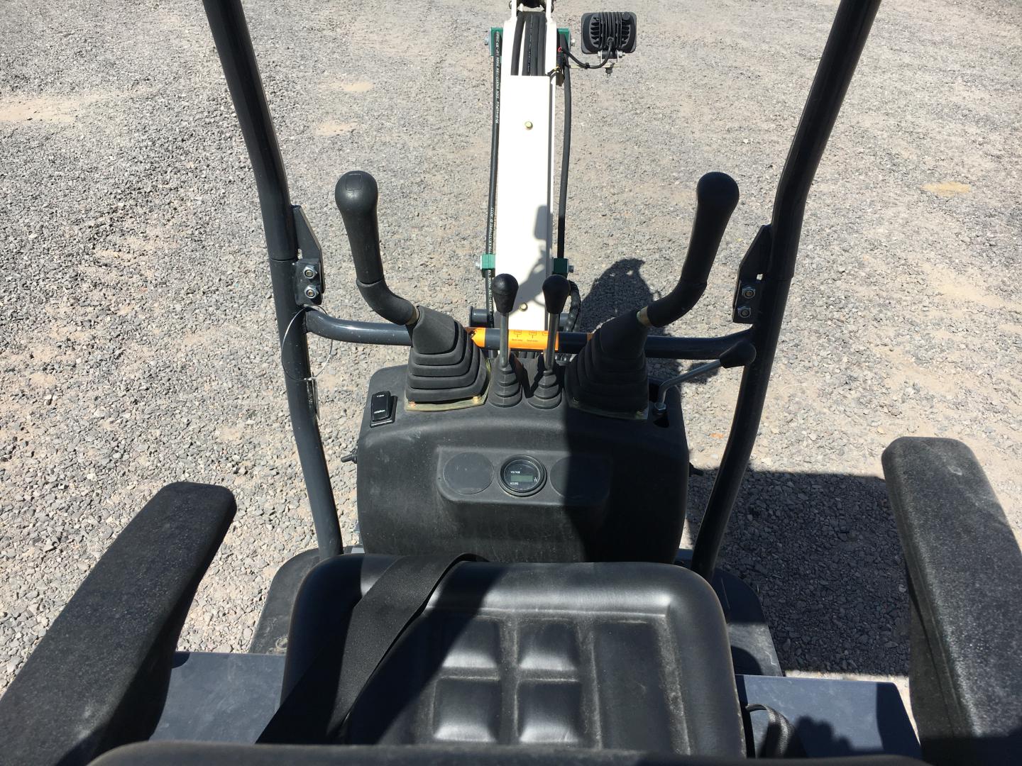 ./imagenes/INVOICE/2019/16887/MINI EXCAVADORA SHANDING SD13D (22).JPG